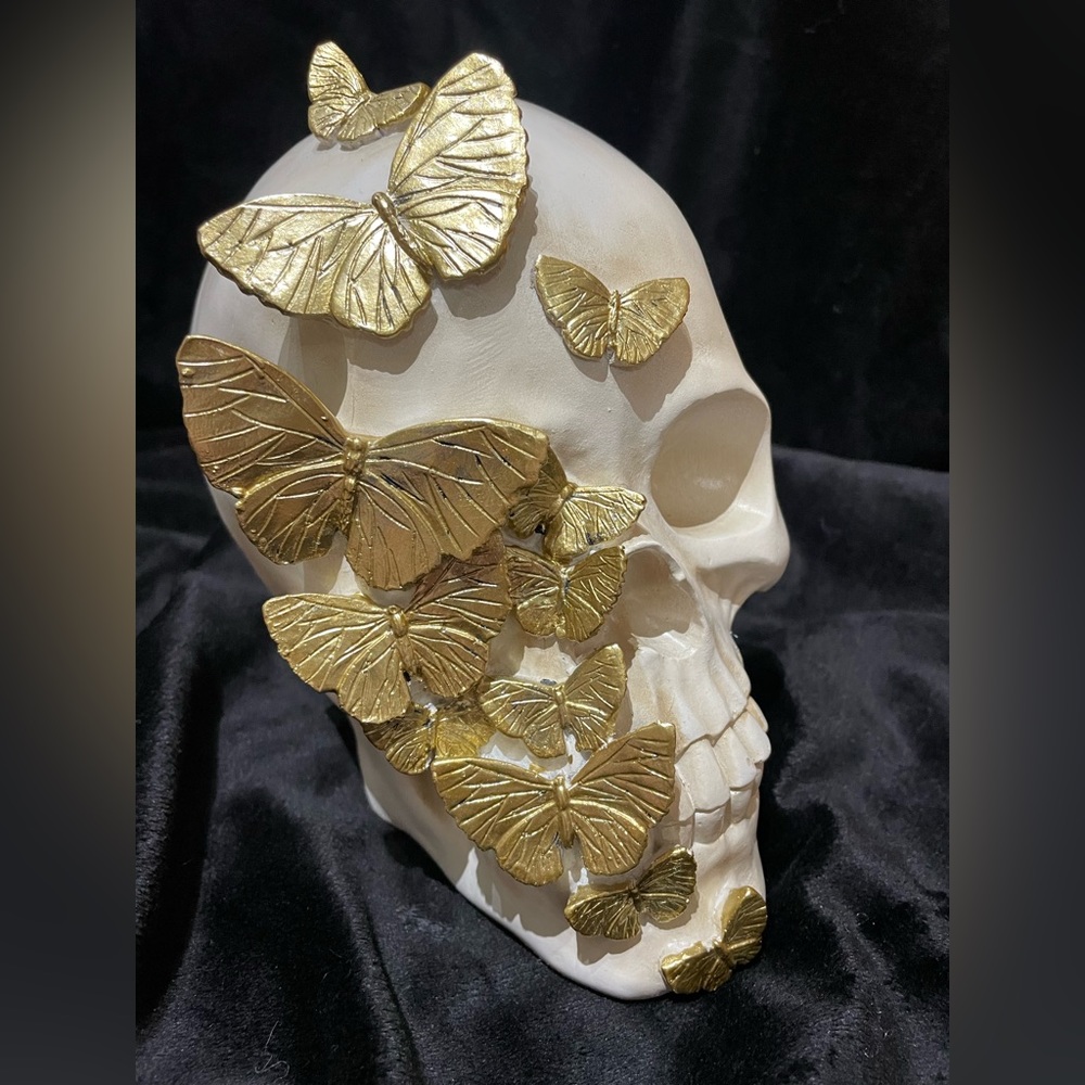 Skull with gold butterflies